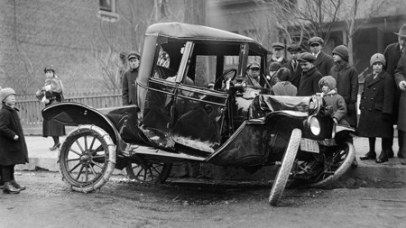 Auto Accident On Bloor Street West In 1918