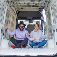 ¿Viven en una camper de solo 10 metros cuadrados? Irene y Carlos son pareja y llevan tres años haciendo que funcione