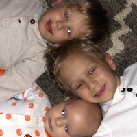 Tres hermanos son diagnosticados con retinoblastoma, un raro cáncer infantil ocular 