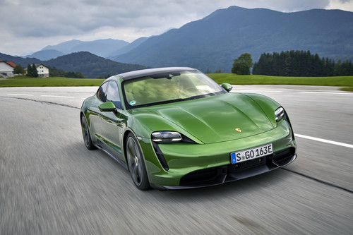 Probamos el Porsche Taycan: el primer coche eléctrico de Porsche es una auténtica bestia que supera las expectativas