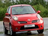 Llamada a revisión para el Nissan Micra (K12) por un problema en el volante