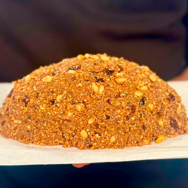 Medieval y tradicional: así es el turrón de Menorca que se hace con migas de pan y frutos secos desde hace mil años 