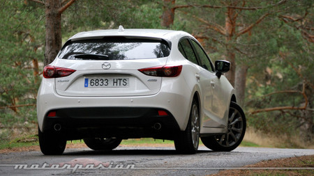 Mazda3 2013 Luxury AT