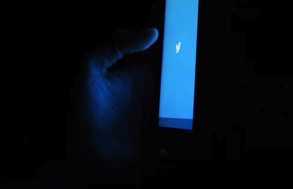 Twitter ya tiene un plan para ser un cliente de mensajería seguro en el iPhone, según rastros encontrados en su código Twitter ya tiene un plan para ser un cliente de mensajería seguro en el iPhone, según rastros encontrados en su código