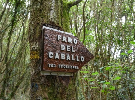 Adobestock 371022320 Faro Caballo Santona Cantabria