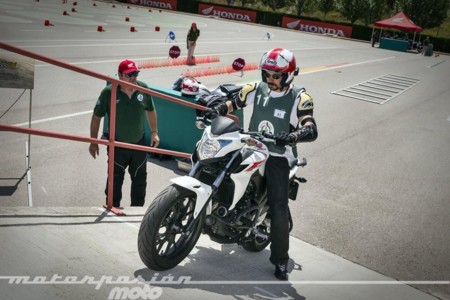 La V edición del concurso El Motorista del Año de Honda, en busca del policía más seguro