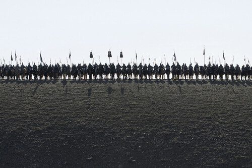 El primer gran fiasco de Netflix fue una ambiciosa respuesta a Juego de Tronos que les hizo perder 200 millones de dólares. No mereció fracasar tanto