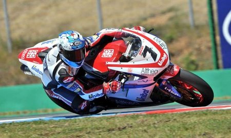 Superbikes 2010: cambios en el reglamento y en los neumáticos