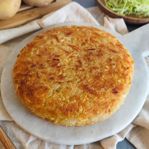 Rösti, receta de la tortita de patata suiza que no necesita nada más  