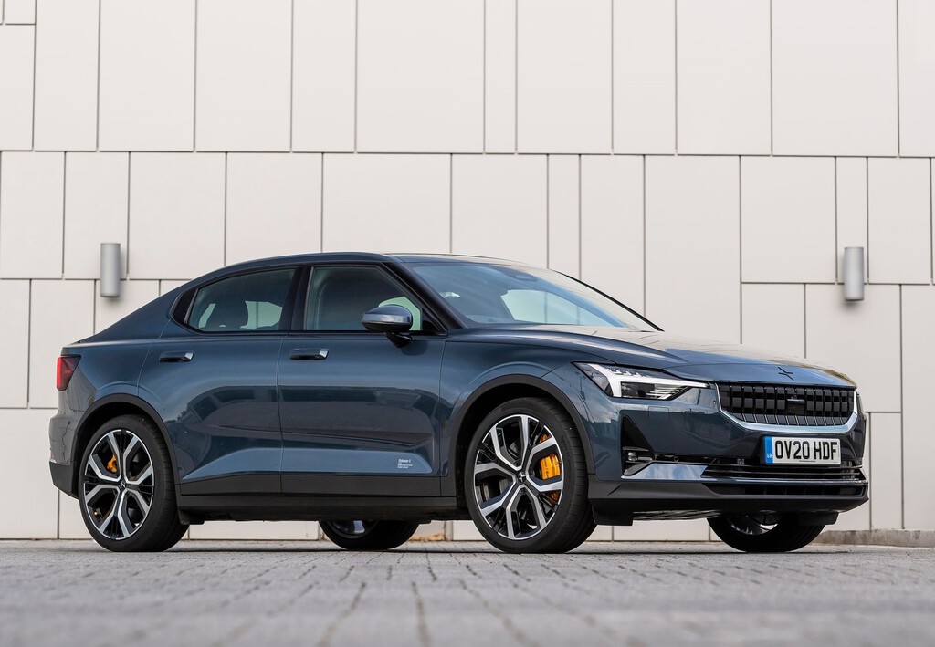 El Polestar 2 llega a España: un coche eléctrico que presume de tecnología y apunta al Tesla Model 3