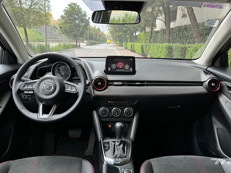 Mazda 2 Sedan 2