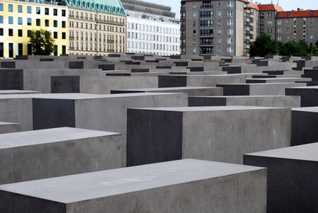 Memorial 510156 1920