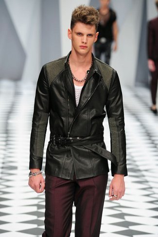 Versace, Primavera-Verano 2011 en la Semana de la Moda de Milán