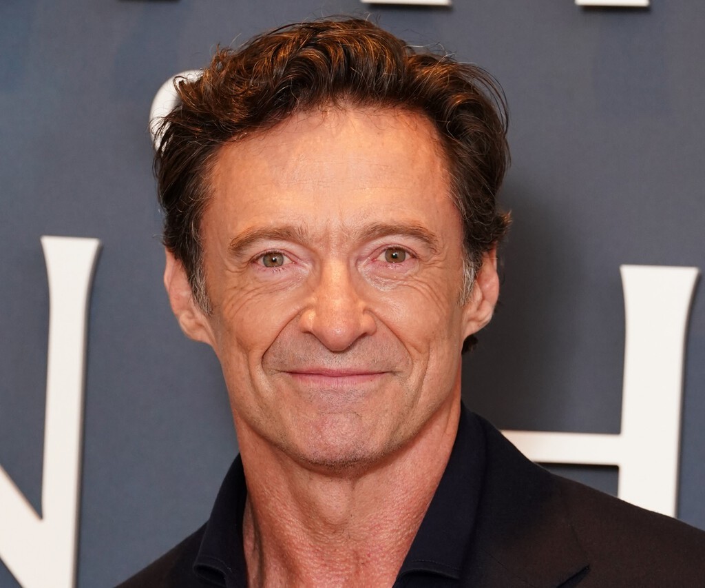 Colas en Decathlon para hacerse con las Altra Experience Flow 3 que lleva Hugh Jackman a sus 58 años: unas zapatillas cómodas y bonitas para caminar por la ciudad