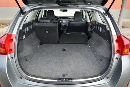 Auris Touring Sports