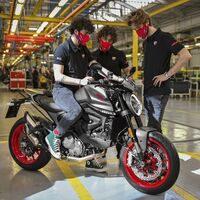 La nueva Ducati Monster no sólo será más ligera, también más barata que antes: desde 11.590 euros