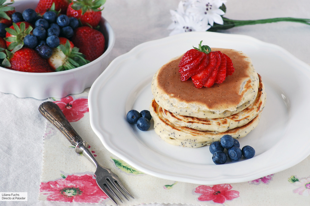 Tortitas de yogur y semillas de amapola: receta para un lujo de desayuno o merienda