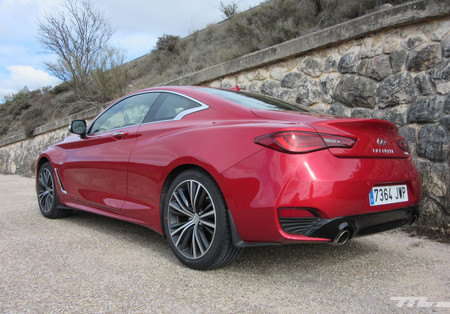 Infiniti Q60 Contacto 2