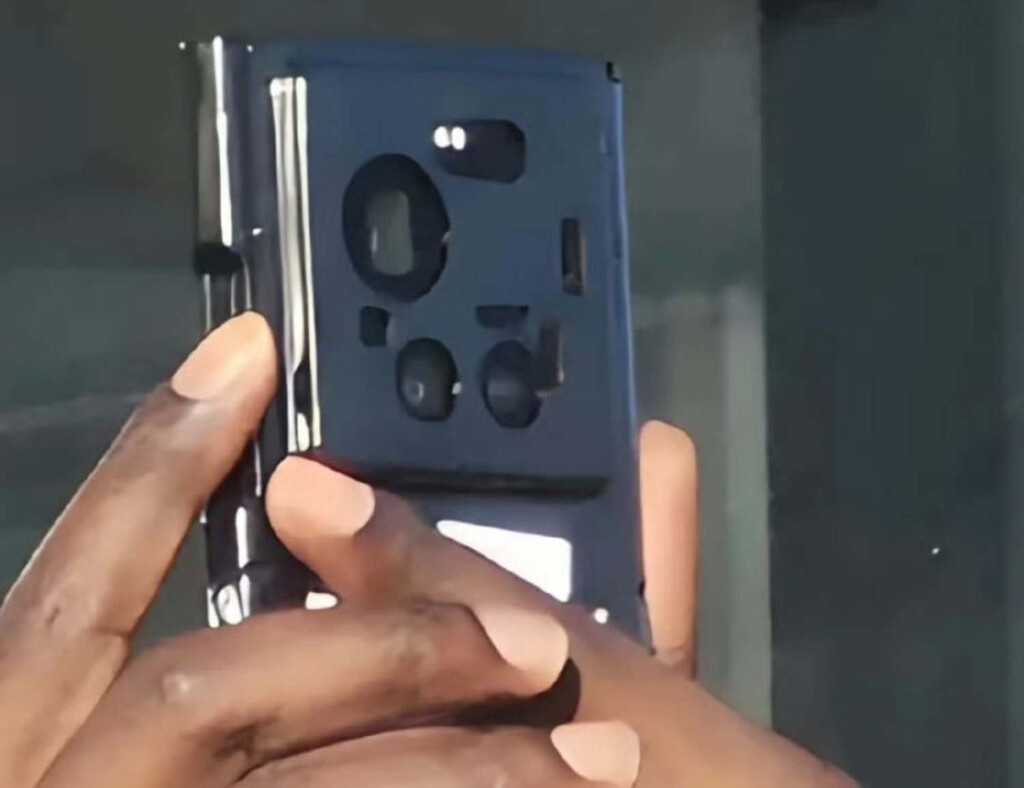 Filtran la primera foto del Xiaomi 17 Ultra, el nuevo Rey de los móviles de Xiaomi y su gigantesca cámara, aunque 'desnuda' 