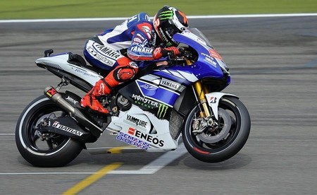 MotoGP Alemania 2013: Jorge Lorenzo se vuelve a dañar la clavícula en la FP2