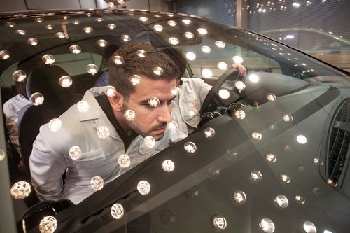 Olor a coche nuevo: un cóctel químico tan amado como odiado que si no está bien trabajado te puede marear