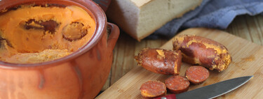 Cómo hacer chorizos en orza, receta de conserva casera tradicional