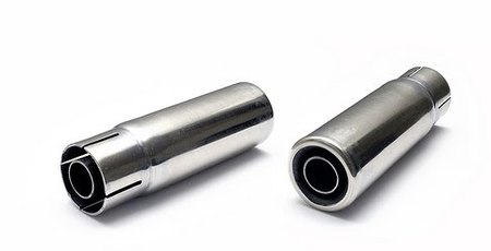 Triumph Bonneville con escapes custom