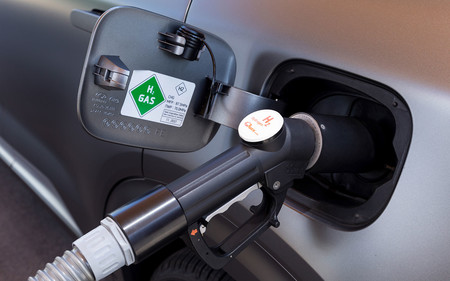 Hyundai Nexo July2018 35 Exterior 1610