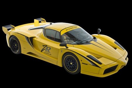 Dolorpasión™: ¡Ferrari Enzo al agua!