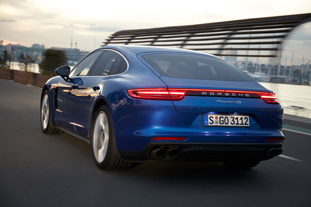 Porsche Panamera 02