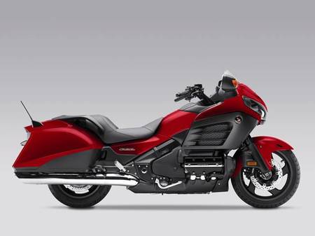 Salón de Milán 2012: Honda Gold Wing FB6, la rutera por excelencia se convierte en bagger