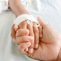 El tuit viral de un sanitario contando cómo salvaron la vida de Álvaro, un niño de tres años en coma