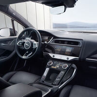 Los gigantes que han conquistado el mundo de la tecnología se han unido. Ahora su objetivo es el coche conectado