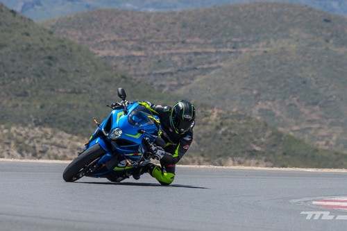 Probamos las Suzuki GSX-R1000 y GSX-R1000R, la mejor Gixxer de la historia en dos sabores muy picantes