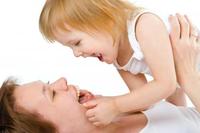 Jugar todos los días con los hijos es fundamental para su desarollo