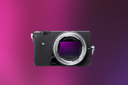 El nuevo firmware 2.0 promete más funciones en la Sigma FP, la cámara con sensor de formato completo más pequeña del mercado