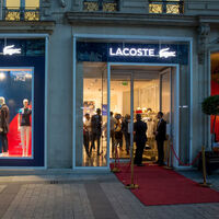 El outlet de Lacoste rebaja la sudadera estrella para despedir el verano a más de la mitad de su precio   