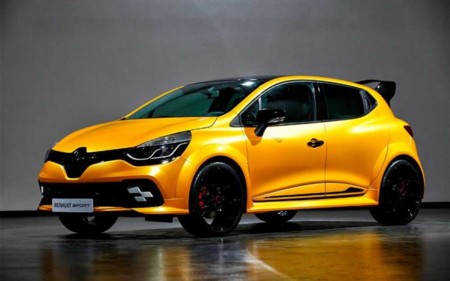 Renault conmemora su regreso a la Fórmula 1 con un... ¿Clio?
