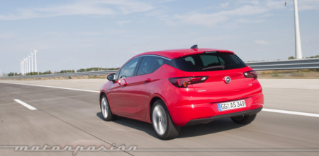 Opel Astra 2015 contacto