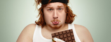 No hace falta comerlo: oler chocolate antes de entrenar te permite hacer más repeticiones, según un estudio 