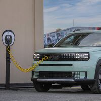 "Se avecina una avalancha de modelos nuevos y más asequibles". El lobby del coche eléctrico cree que sus ventas se van a disparar en Europa. Hay motivos para dudarlo