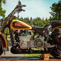 La Harley-Davidson más rara que vas a ver en tu vida es esta joya a la que le han montado el motor diésel de un tractor