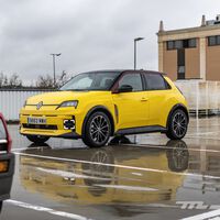 Renault promete coches eléctricos por menos de 20.000 euros gracias a las baterías que Europa no quiso y que triunfan en China