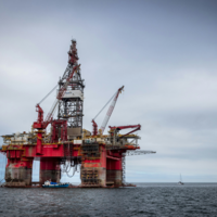 El mundo se encamina hacia un superávit de petróleo: EEUU responde llenando otra vez el Golfo de México de plataformas 