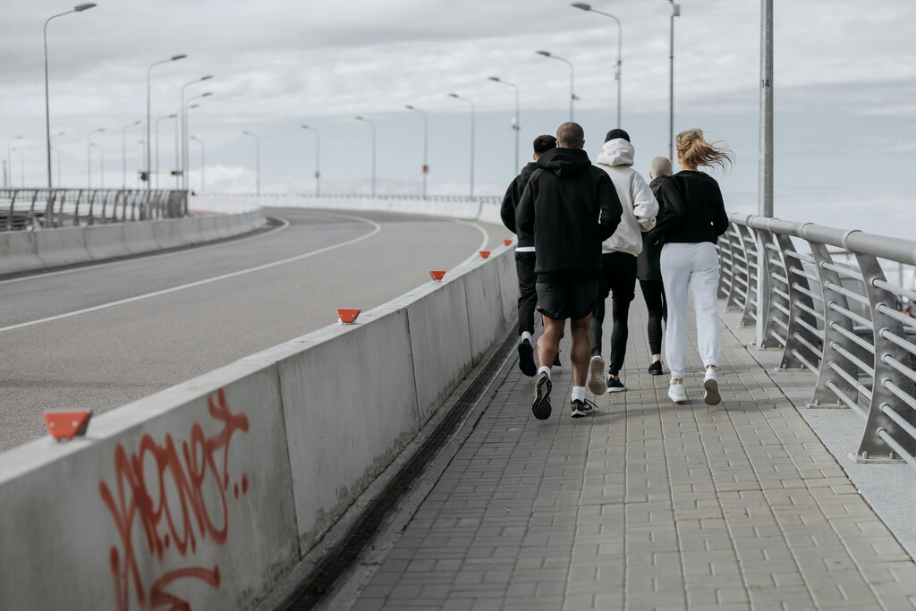 La ciencia revela el truco más sencillo para correr más rápido: no necesitas más fuerza ni resistencia