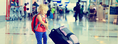 Los niños y adolescentes no podrán viajar sin sus padres fuera de España si no llevan una declaración de permiso paterna