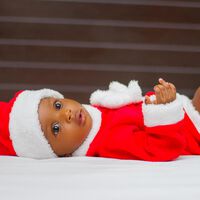 Los adorables disfraces navideños con los que los recién nacidos ingresados en un hospital de Florida reciben su primera Navidad 