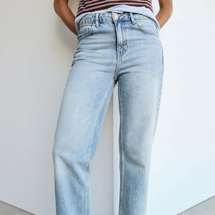 Jeans rectos tiro medio