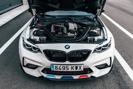 BMW M2 Competition M Performance motor