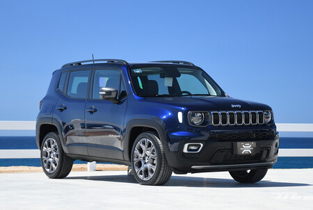 Jeep Renegade 2023, lo manejamos: potencia y tecnología en un B-SUV con estilo